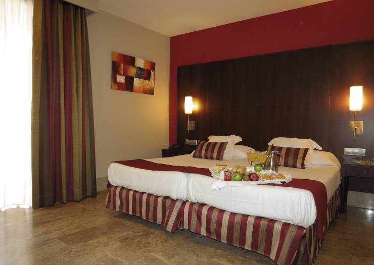 Chambre double avec lit supplémentaire Hôtel Boutique Atrio Valladolid Chambre double avec lit supplémentaire Hôtel Boutique Atrio Valladolid
