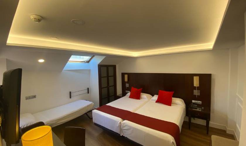 Double room with an extra bed Boutique Atrio Hotel Valladolid Double room with an extra bed Boutique Atrio Hotel Valladolid