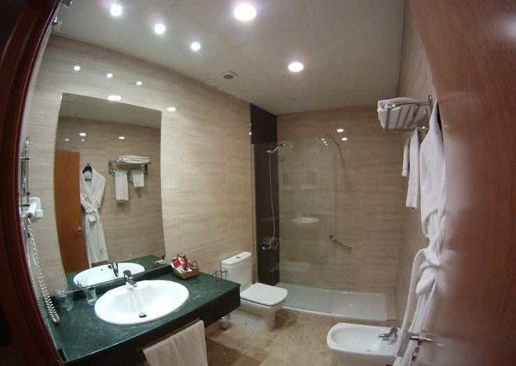 Chambre double avec lit supplémentaire Hôtel Boutique Atrio Valladolid Chambre double avec lit supplémentaire Hôtel Boutique Atrio Valladolid