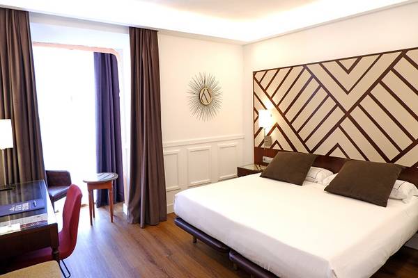 Habitación Superior con Vistas Hotel Boutique Atrio en Valladolid