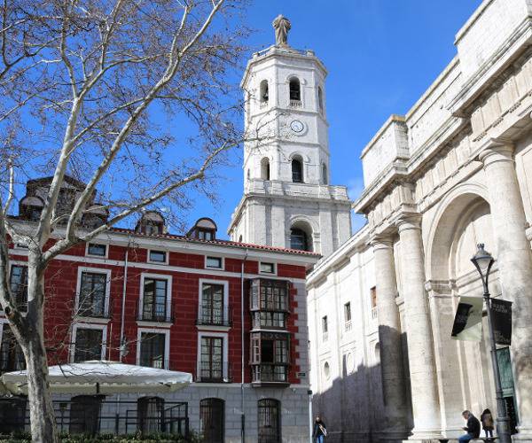 Other famous squares Valladolid hotels